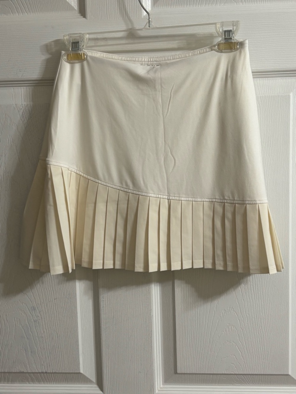 Soybu Cream Skort with Pleated Hem